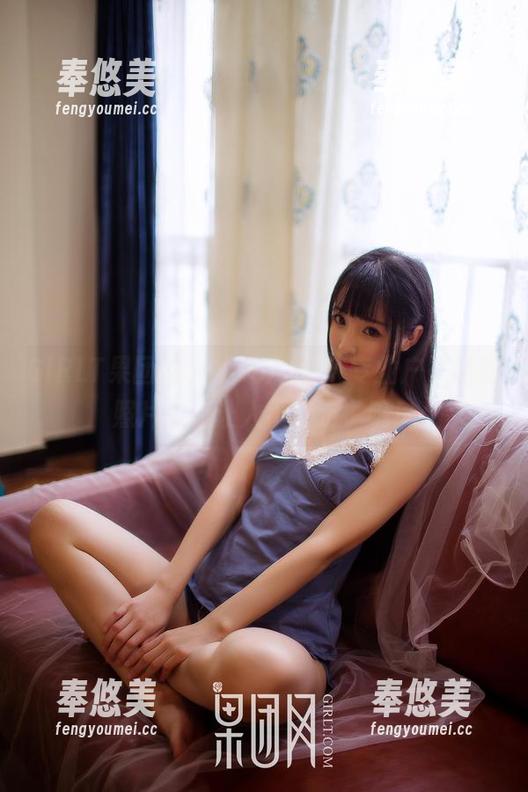 GIRLT果团网-小九九 GIRLT果团网 - 小九九的JK专业户,最新照片有点让人不淡定了呢!