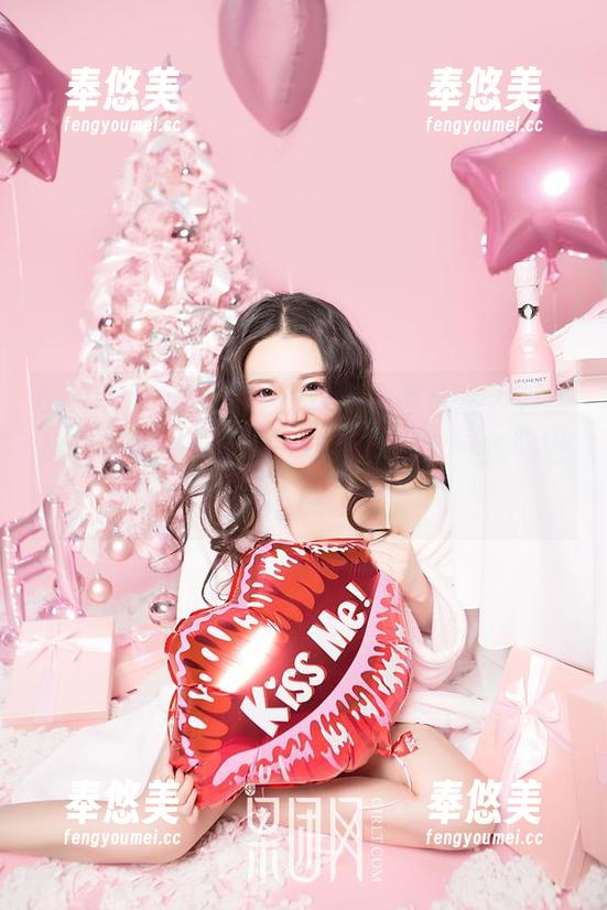 GIRLT果团网-王语纯 GIRLT果团网 - 王语纯的教室合集,强烈建议你配上点零食,毕竟“课堂气氛”也要调剂一下。
