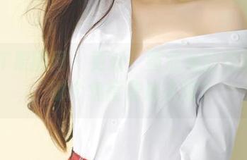 GIRLT果团网 – 更新！黄歆苑的灰丝图片，哪个角度最迷人呢？