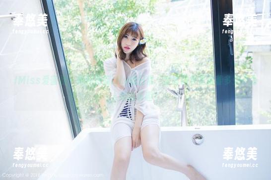 IMiss爱蜜社-莉莉Lily IMiss爱蜜社 - 揭秘莉莉Lily的日常,全套图包里藏着多少不为人知的乐趣?
