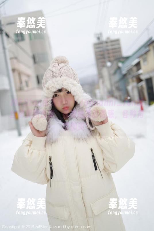 MFStar模范学院 - Jennanni_Jen的丝袜美图合集，很难抵挡的诱惑，各种角度都美！