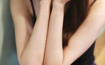 MyGirl美媛馆 – 徐微微mia红裙写真，分享一下你的“色”彩感受？