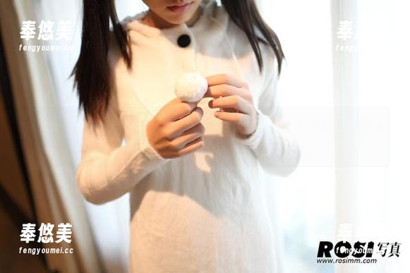 ROSI ROSI姐姐精选:这里的姐姐美得让你不禁想请个假去上司那儿求羡慕!