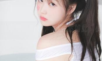 图片里的樱花，Sia(시아)居然如此“小清新”