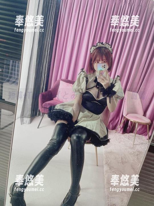 短裤+Tomiko(とみこ)=最新图包、时髦的公式，我看可以！