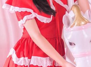 TouTiao头条女神 – 高清松果儿不只是在海边，更是在那阳光里打个盹。
