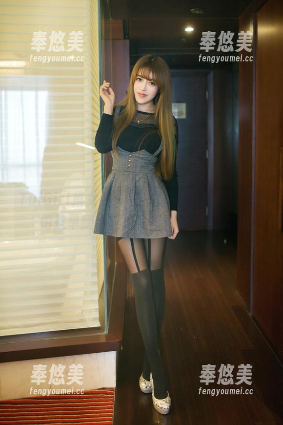 TuiGirl推女郎-艾栗栗 TuiGirl推女郎 - 艾栗栗的长腿图集,哪怕是单腿也能成为福利界的明星!