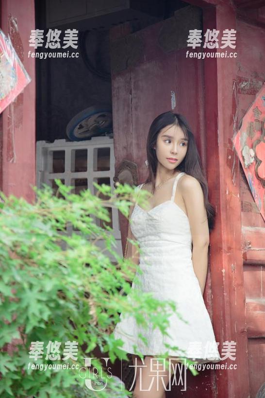 UGirls尤果网-芝芝Booty UGirls尤果网 - 芝芝Booty泳装配无圣光,作品产生的化学反应居然让人思绪万千。