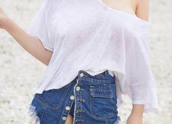 UGirls尤果网 – 谭晓彤的礼服突袭了我的审美，果断下载这组写真集吧