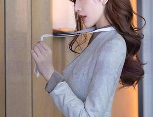 Xiuren秀人网 – 图集揭晓：优琪琪子yuki的职业装会让老板想加薪吗？