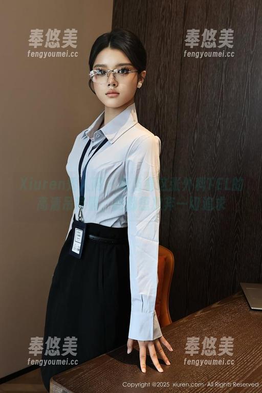 Xiuren秀人网-外科TEL Xiuren秀人网 - 每当看这张外科TEL的高清吊带照,我都想放弃一切追求