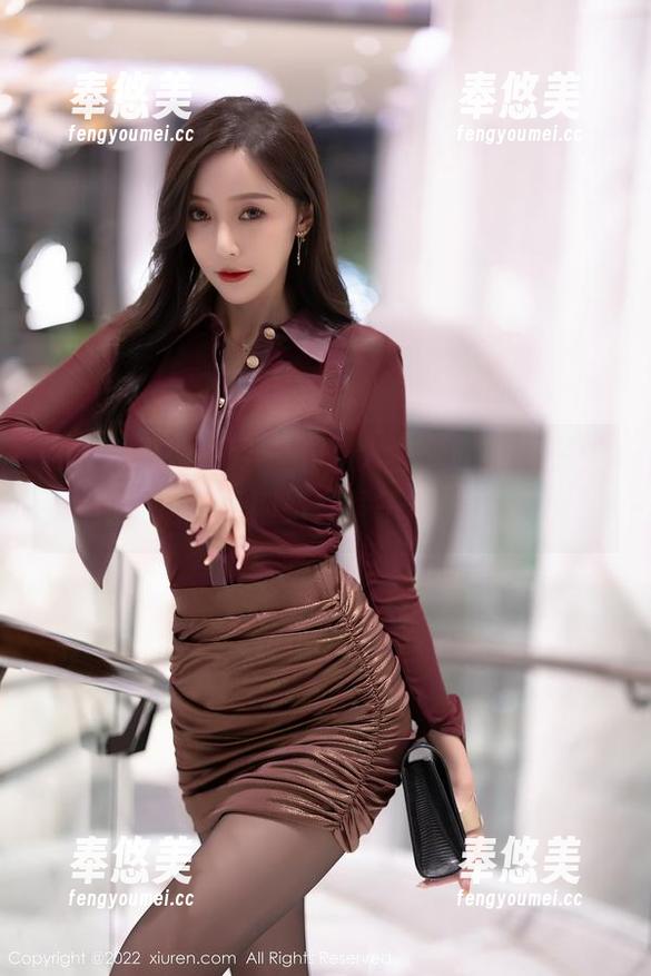 Xiuren秀人网-大白兔吖 Xiuren秀人网 - 下载大白兔吖的套装,穿上后千万别站在镜子前,嘿嘿!