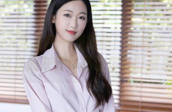 Xiuren秀人网 – 别眨眼！奶喵喵又来了，这次的灰丝作品让你紧盯屏幕！