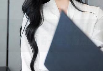 Xiuren秀人网 – 免费获取文芮jeninfer的甜心合集，透着一丝不耐烦的甜蜜。
