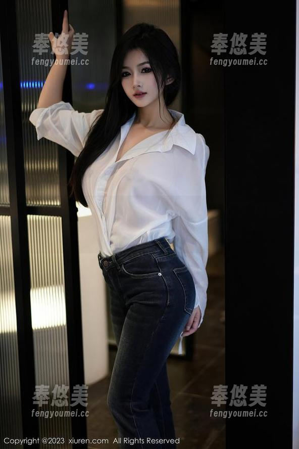Xiuren秀人网-杜viki Xiuren秀人网 - 当你看到杜viki学姐的全套,下载按钮已经闪烁在我眼前了。