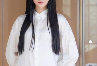 Xiuren秀人网 – 私拍里的浅浅Danny，作品总让我想起夏天的最后一缕风