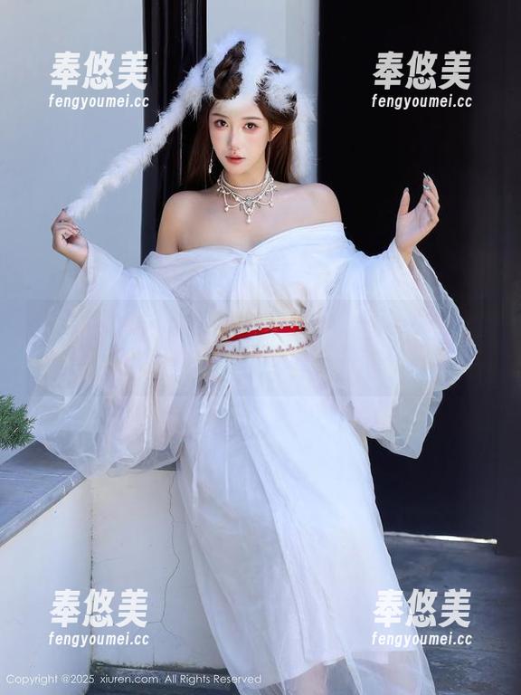Xiuren秀人网 - 无圣光不恐慌！董林越泳装合集带你走入夏日清凉