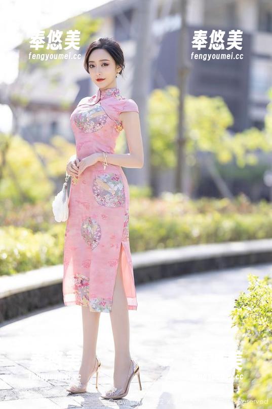 Xiuren秀人网 - 免费图集，真心推荐：谢小葱“袅袅女神”的神秘气息