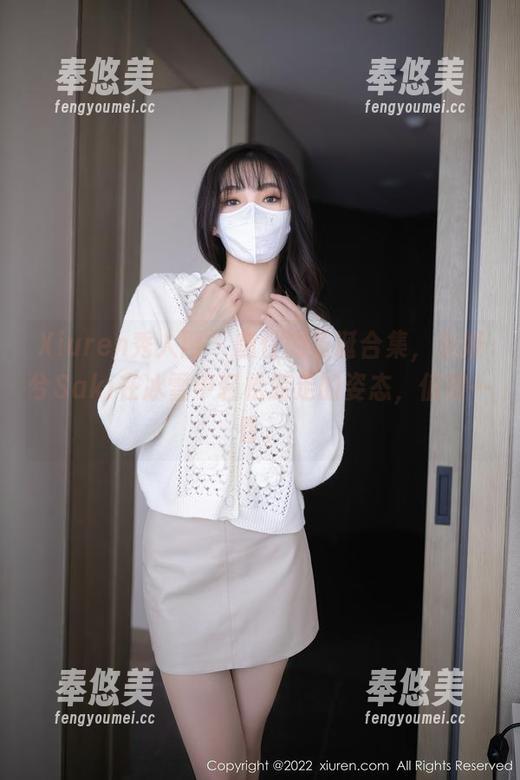 Xiuren秀人网-金妍兮Saki Xiuren秀人网 - 随性的圣诞合集,金妍兮Saki在冰雪中轻松游走的姿态,值得一看。