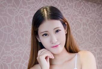 YouWu尤物馆 – Cris_卓娅祺：修女的最新作品集，她们不只是人在道德的高地上“走路”！