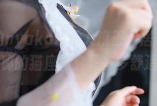 图片里的nyako喵子大魔王：居家时光，神秘的猫座椅究竟有多舒适？