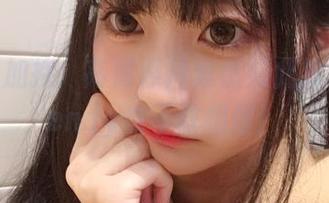 白衬衫加持：高清照片竟然如此撩人，Wendy也不敢相信！