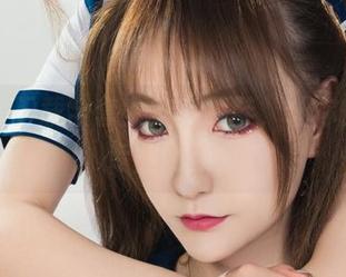 丽柜 – 下载全套安安高跟鞋，让你的视线专业到顶！