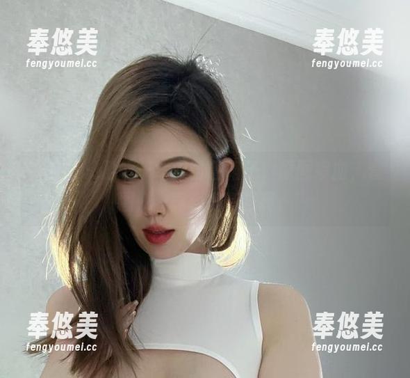 乙醇子 微密圈 - 乙醇子驾驭粉色裙子,原图喷血,套图……真心很夸张啊。