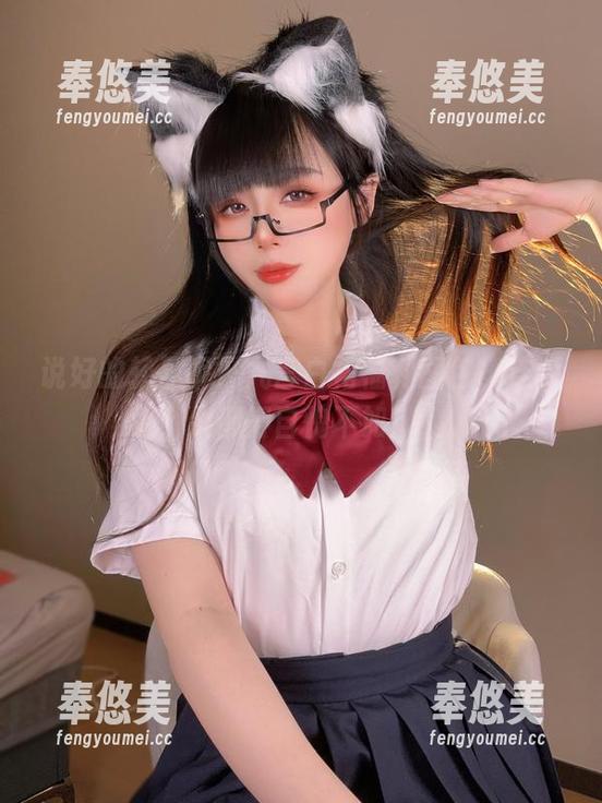 说好的轻盈呢？九言白裙福利图包，连云朵都得自愧不如！