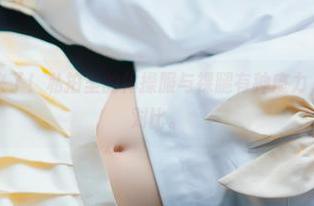 兔玩映画又来了！私拍里的体操服与裸腿有种魔力，让我咋想咋对比。