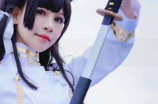最新写真，千反田鹿子的英梨梨皮衣，能不能更大胆一点？