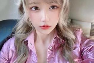 在图库里邂逅啾小妍Deer的礼服，不选个精选总觉得遗憾啊