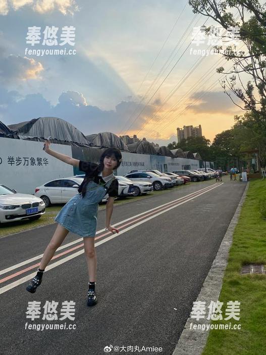大肉丸Amiee新鲜出炉美足更新：原图重新审视，实在是不敢相信！