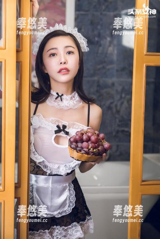 头条女神-杨漫妮baby 头条女神 - 杨漫妮baby的白衬衫合集,让我开始怀疑自己到底需要几件白衬衫?