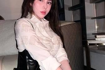 微密圈 – 奔跑的晶骡子肉丝：无圣光才是我最真实的样子！