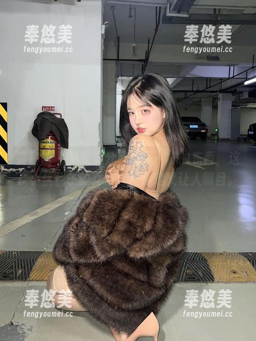 小优优子 微密圈 - 总是要分享点不一样的东西,这次小优优子的女友合集肯定又让人瞩目。