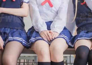 小野妹子w的毛衣写真，每一张壁纸都像是从冬日的梦里走出来的，一边看一边自言自语。