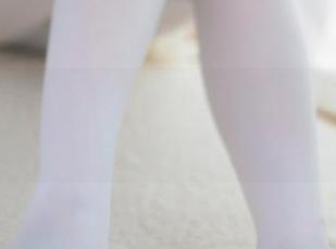 少女秩序 – 图片里的小葵，黑丝加持，目光停不下来。