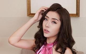 尤物馆 – Kely香香居家不止追剧，她的写真作品简单又深刻，想把我都拍成焦点！