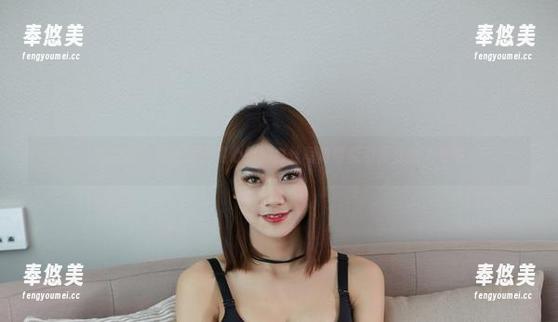 尤物馆-温心怡 尤物馆 - 当心哦,温心怡的白丝写真可能引发注意力集中