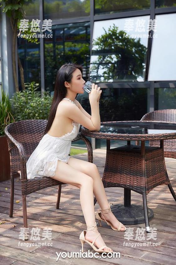 尤蜜荟-颜美汐 尤蜜荟 - 颜美汐的办公侧颜,当轻熟女也能当我们心头好——最新美图来啦!