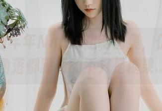 万圣节的年年Nnian定制图集，仿佛每个角落都藏着的不只是糖果…