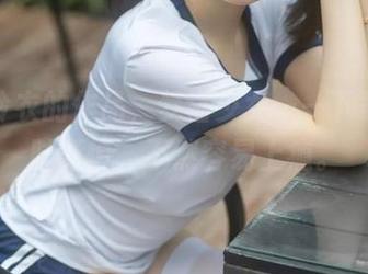 幼水铃衣的作品，梦浴少女——下载图像时谨慎，不然容易上瘾。