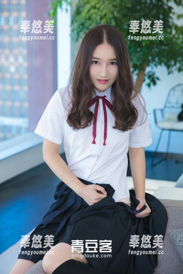 推女神-施忆佳 推女神 - 施忆佳的白色探险:图片和更新,一个小小的意外发现