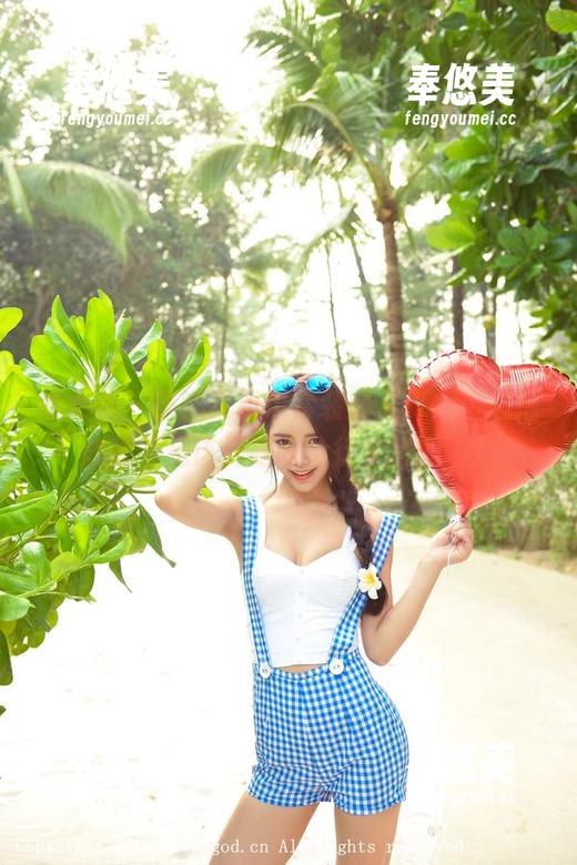 推女神 - 精选莫雅淇套装图集，穿上之后我是不是该开始收拾行李出国了？