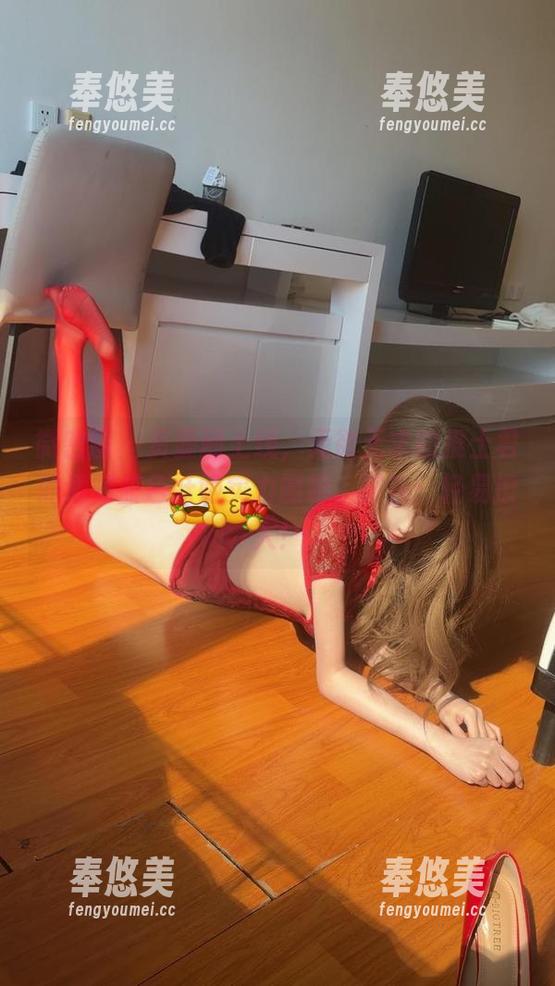 微密圈 - 资源刚上线，无欲无求的推土君的酒吧蓝色妖姬实力圈粉，警告：轻易撩人！