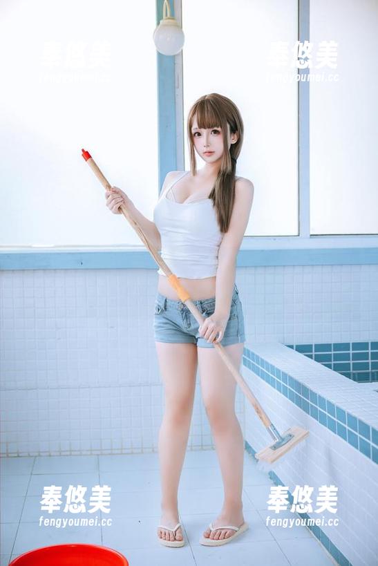 日奈娇的写真，分分钟引人入戏，剧情走向比波涛汹涌的海更迷离。