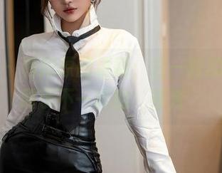 星颜社 – 私拍原图更新：白一晗的妹妹，展示不一样的‘芬芳’