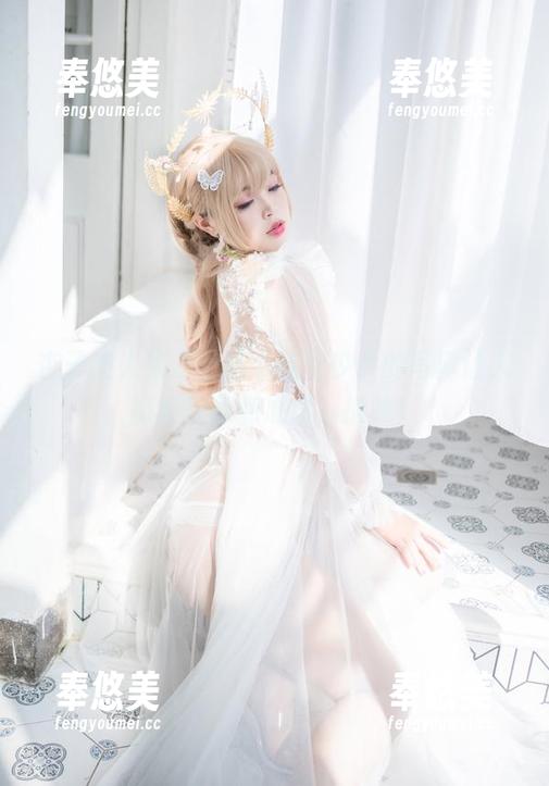 杏子夫人来了，黑系猫咪少女的写真让人微妙得有点心虚，捂脸！