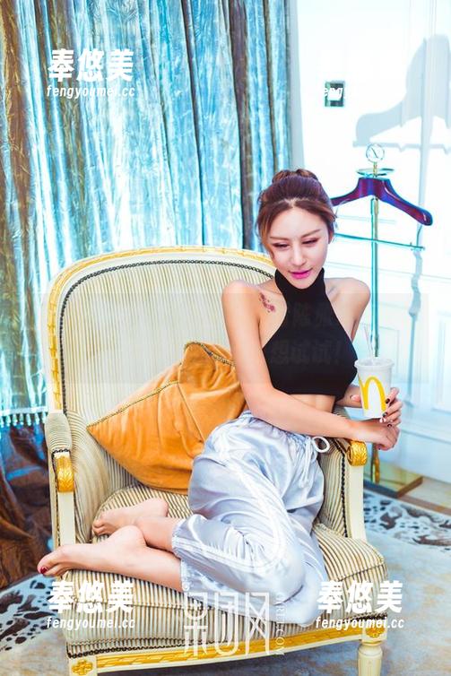 果团网-陈雅漫 果团网 - 下载这波美图,看陈雅漫如何玩转双马尾,让你也想试试!